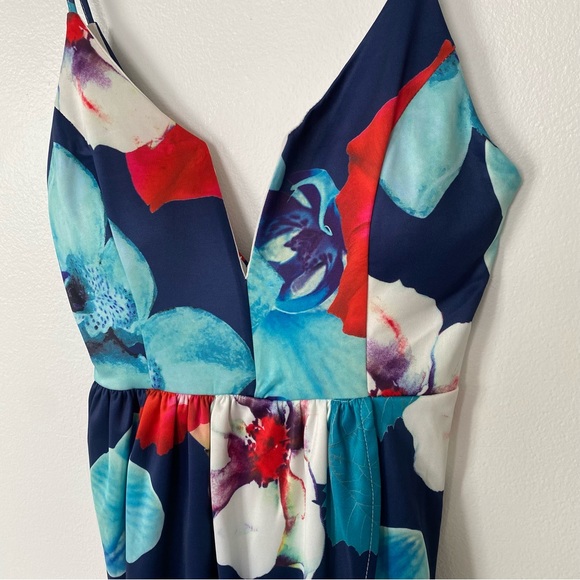 Floral Asymetrical Cocktail Dress - Picture 3 of 9